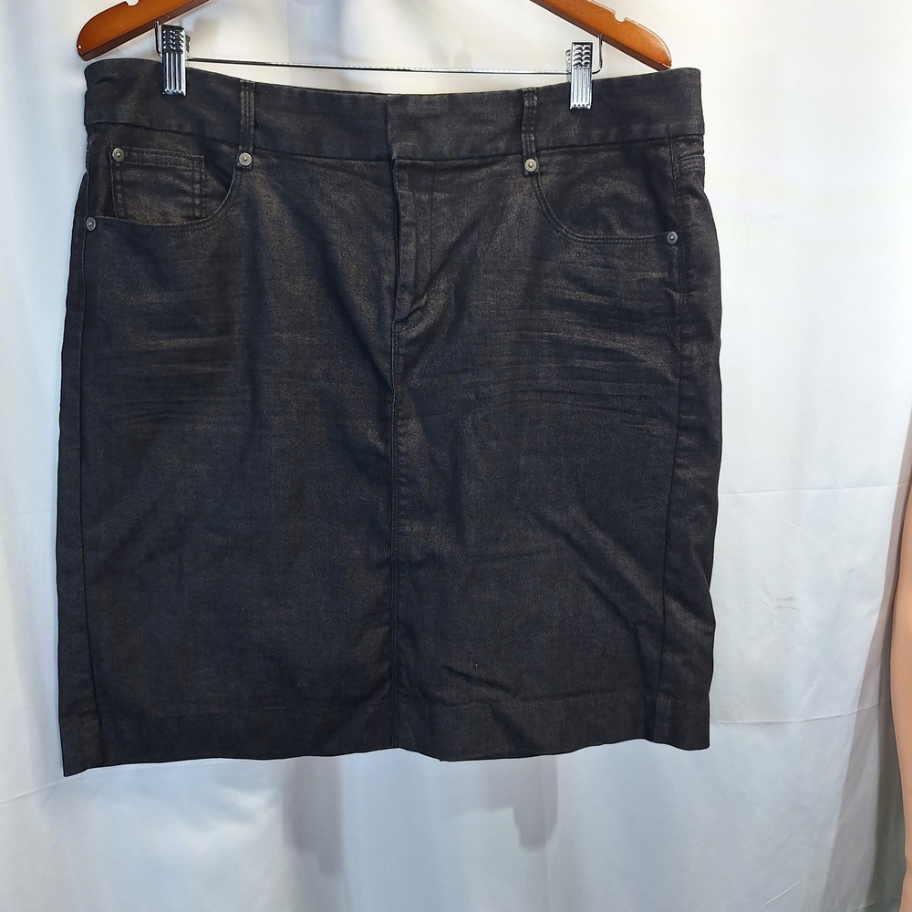 GAP Black Knee-Length Pencil Skirt for Work